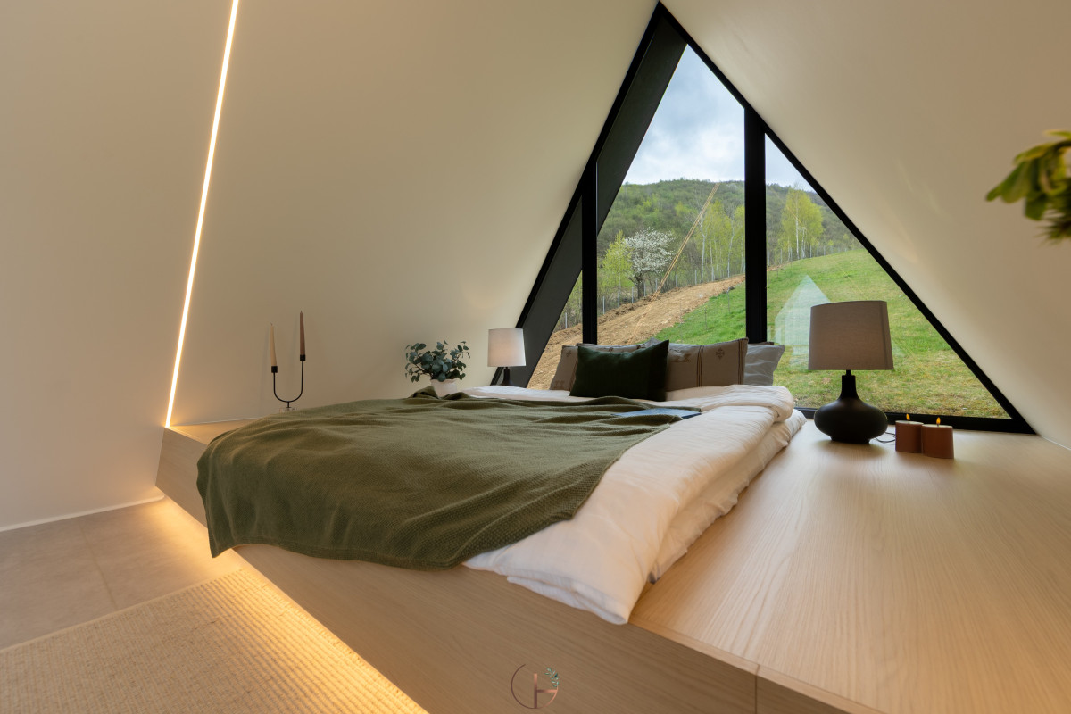 hermina-goia-studio-restaurant-a-frame