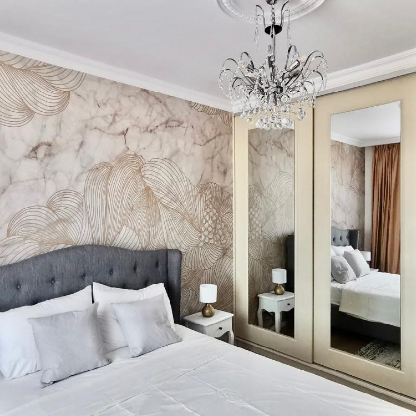 Rozeta decorativă albă pentru tavan