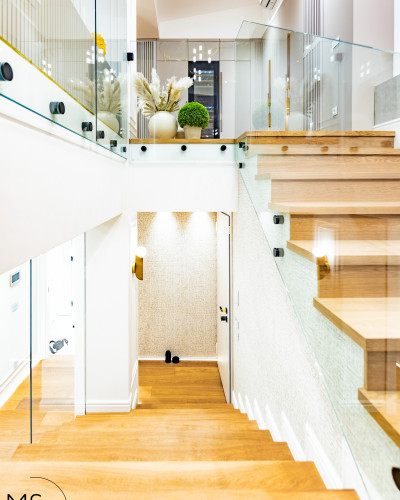 Gravity Apartment