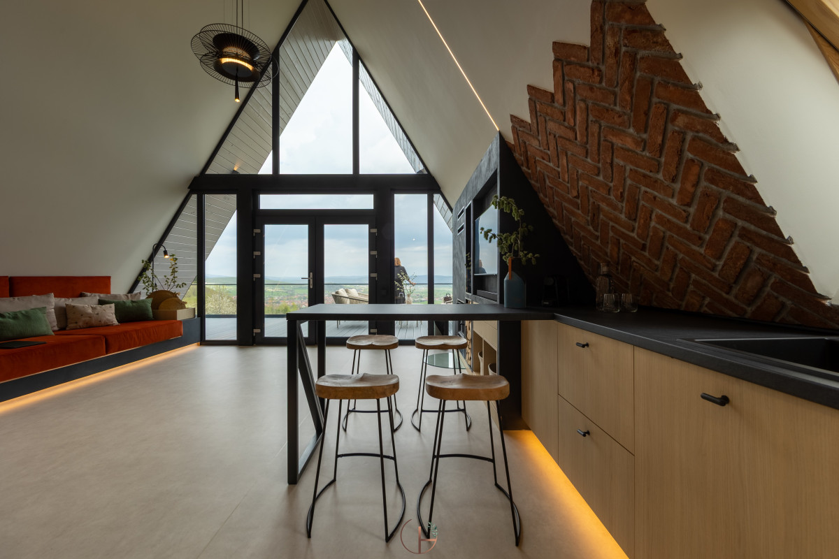 hermina-goia-studio-restaurant-a-frame