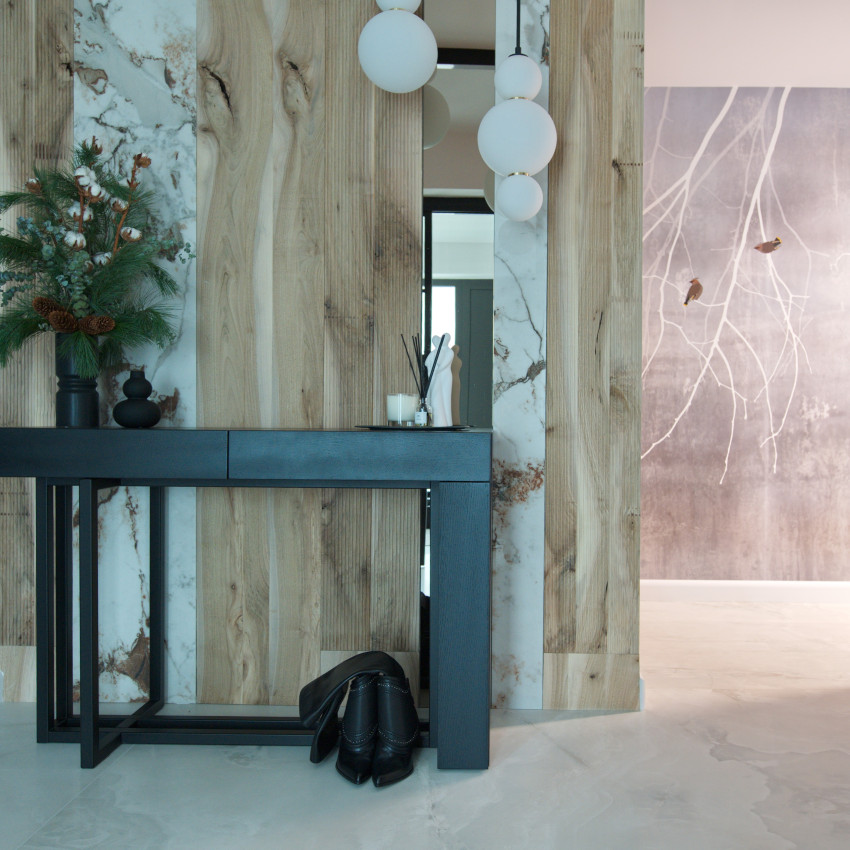 Fototapet cu model Bohemian Birds Pale Blue - un design minimalist cu ramuri albe și păsări gri pe un fundal albastru pal.