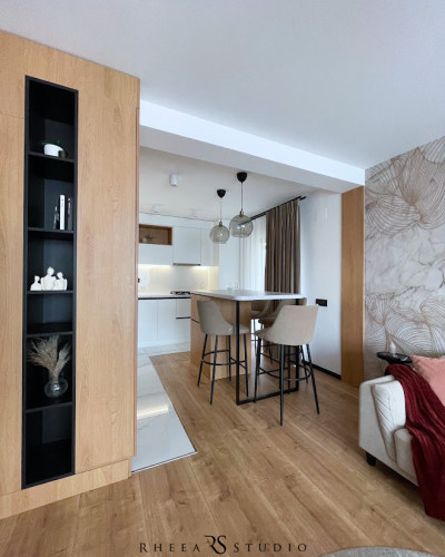 V House