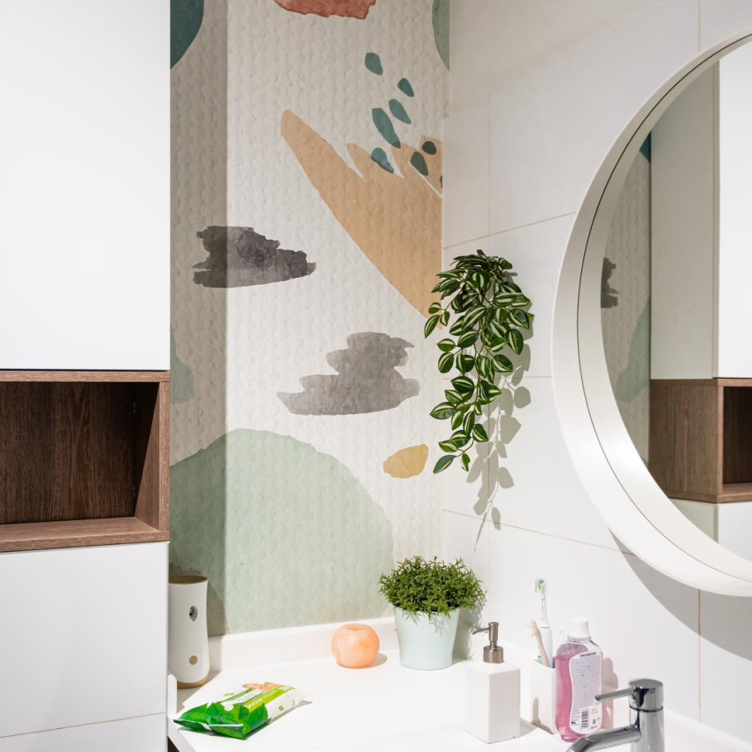 Tapet cu design abstract, minimalist, cu accente de acuarelă, perfect pentru a adăuga o notă de eleganță și rafinament oricărei încăperi.