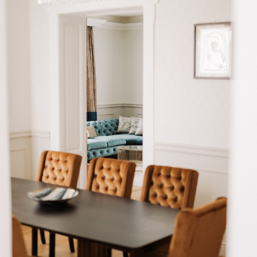 Tapet lavabil cu design subtil de romburi
