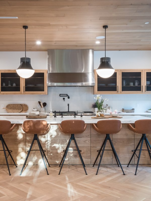 Amenajarea unei bucătării ca de revistă într-o casă pe pământ. Idei și sfaturi pentru un decor perfect