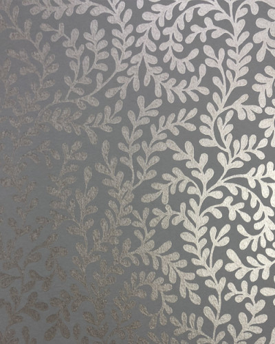 Tapet Duck Egg Blue Luxury Leaf cu model de frunze argintii pe un fundal albastru pastelat