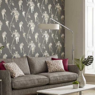 Tapet Leonora, Gri Lux Floral, cu un design floral delicat, în tonuri de gri, cu o textură florală.