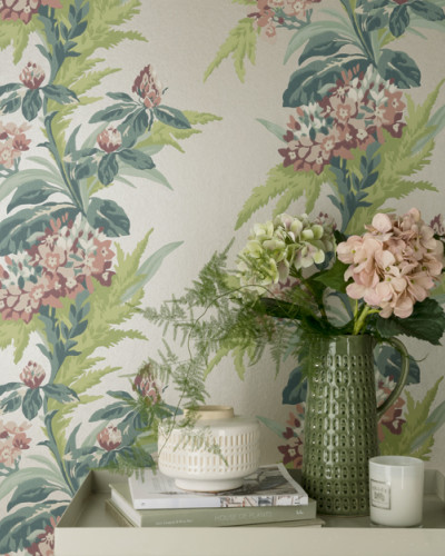 Tapet cu flori roz și verde mușchi, design elegant pentru living sau dormitor