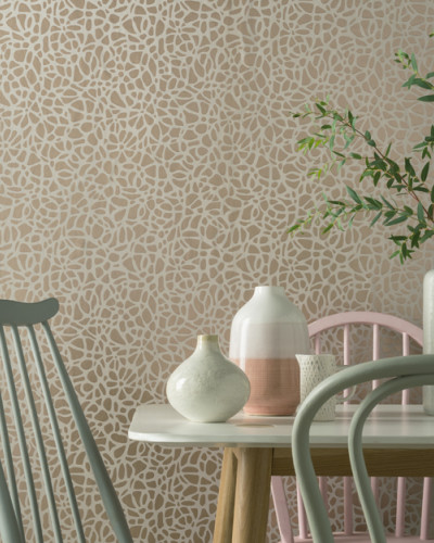 Tapet cu model elegant, Pebble, Beach Rose Gold Luxury Patterned, cu design delicat de pietricele în tonuri de roz auriu.