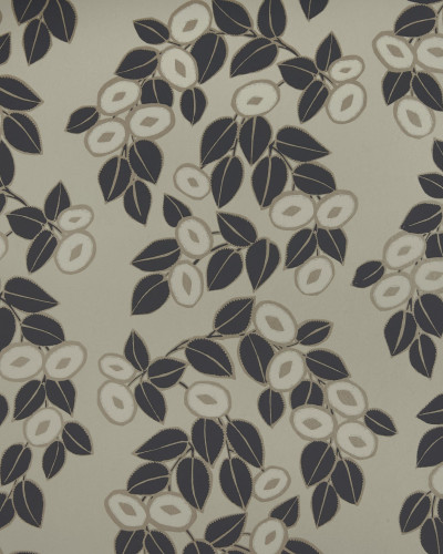 Tapet cu frunze negre pe un fundal crem, Jet Black Luxury Leaf, cu un design sofisticat