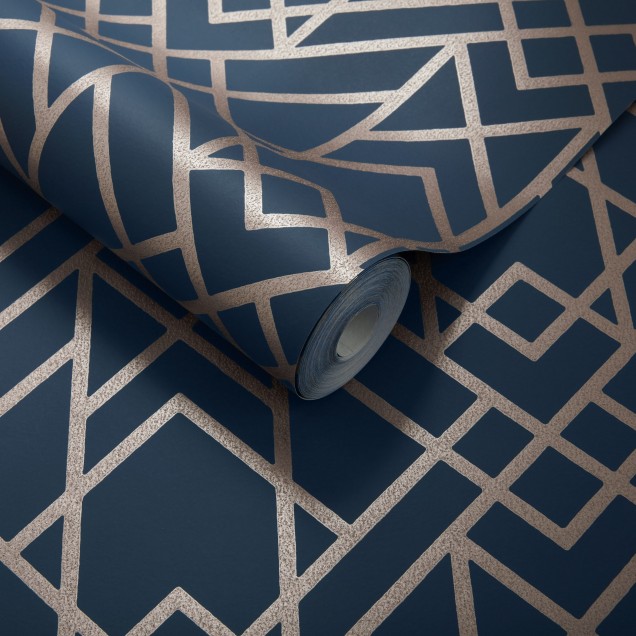 Tapet geometric Midnight Blue Luxury cu model elegant în albastru închis și roz auriu.