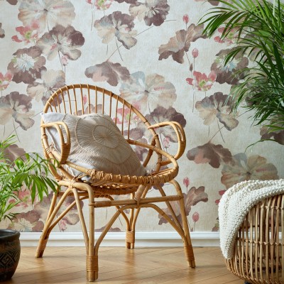 Tapet floral cu nuanțe delicate de caramel crem și model cu flori de nuferii.