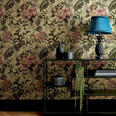 Tapet floral cu model luxuriant, cu accente aurii