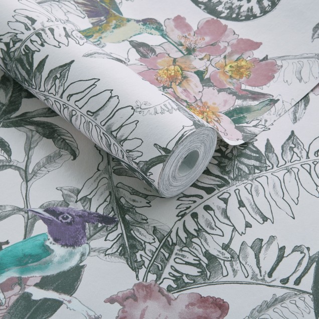Tapet floral cu design delicat, Hedgerow, Chamomile Pink Luxury Feature, cu flori roz si frunze delicate, perfect pentru un dormitor modern.