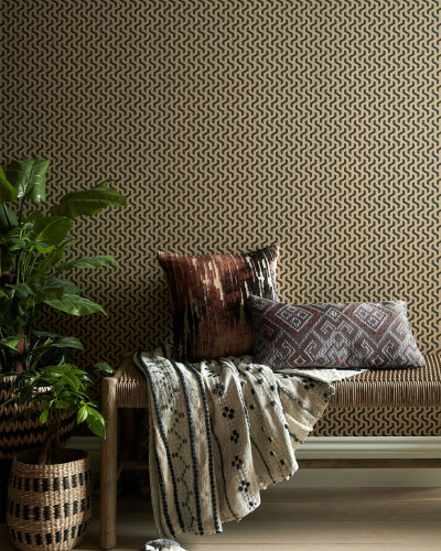 Tapet geometric modern, cu nuanţă caldă de auriu şi accente negre, model rafinat