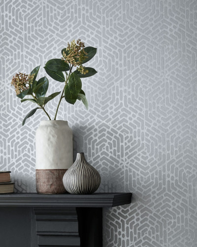Tapet geometric argintiu, cu un model texturat, pentru decorarea pereților