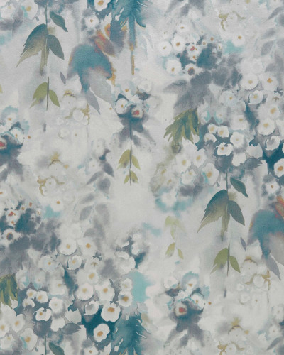 Tapet Cascade Opal Green Luxury Floral cu flori delicate in nuante de verde opalescent