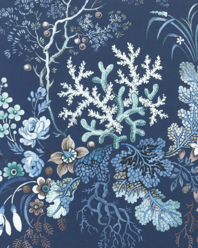 Tapet floral albastru cu accente de coral