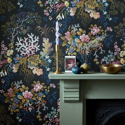 Tapet cu model floral negru