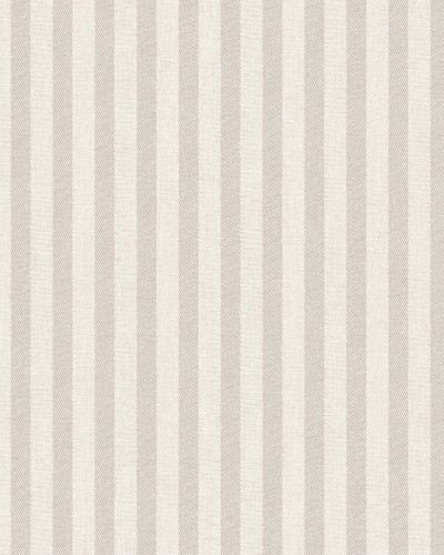 Tapet cu dungi verticale argintii într-un interior modern