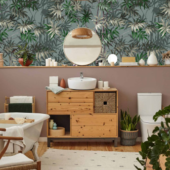 Tapet cu design floral în baie
