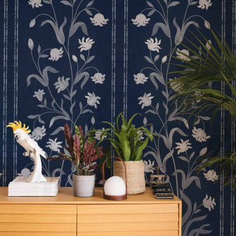 Tapet floral bleumarin cu design stilizat