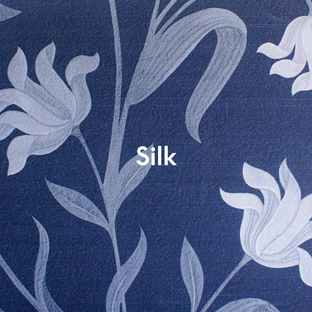 Tapet floral bleumarin cu design stilizat