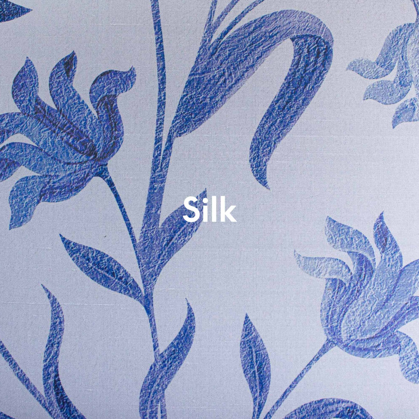 Tapet floral bleumarin cu design stilizat