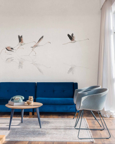 Tapet elegant cu design de păsări într-un interior modern