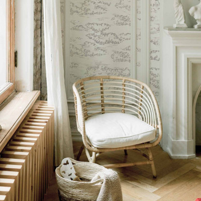 Tapet grafit cu model subtil într-un interior elegant