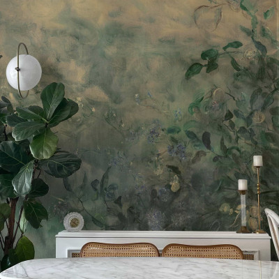 Tapet floral cu design inspirat de natură, într-un interior elegant