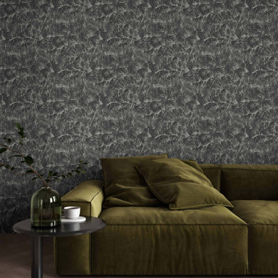 Tapet texturat sepia pe perete într-un interior modern