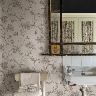 Tapet floral ecru cu accente delicate