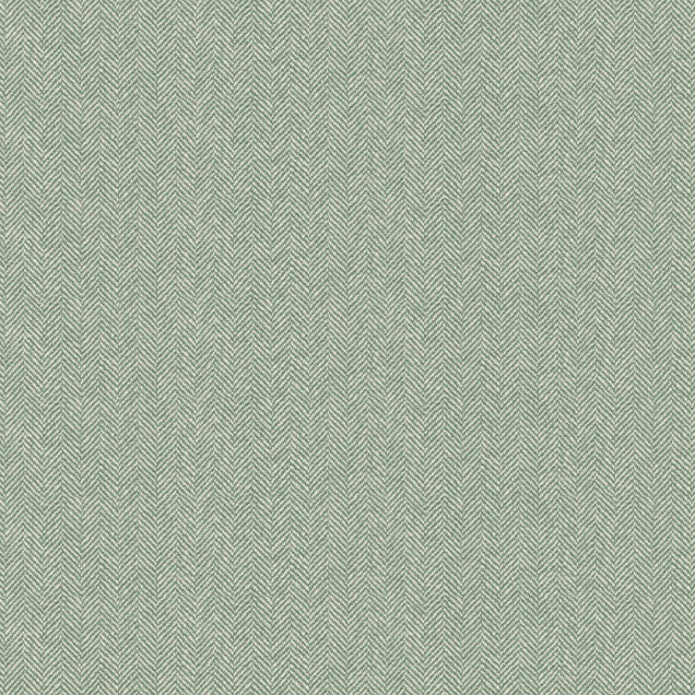 Tapet verde cu model subtil în zig-zag într-o cameră decorată cu șemineu și obiecte decorative vintage.