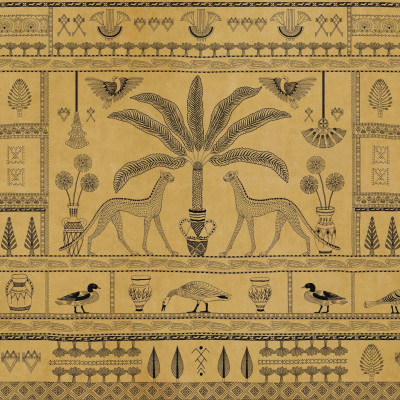 Tapet lavabil Asni Valley Curry, cu un design exotic inspirat din culturile antice. Modelul prezintă elemente geometrice, animale specifice zonei și culori calde, dominate de nuanțe de curry.