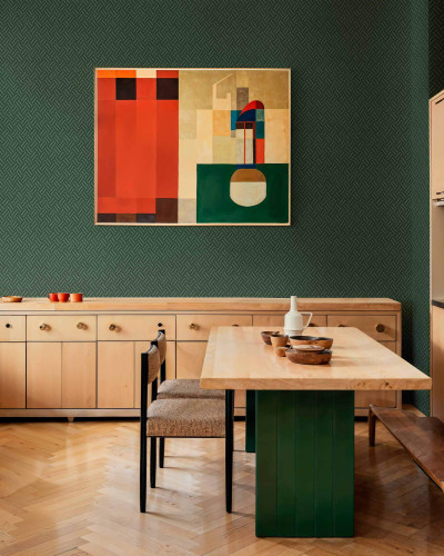 Tapet lavabil cu model geometric Crosshatch, Emerald, in nuante de verde smarald.