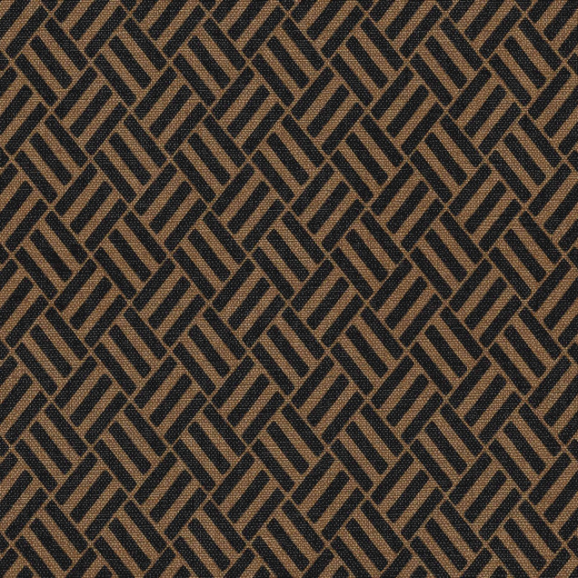 Tapet lavabil Crosshatch, Slate, cu un model geometric in nuante de negru si auriu, aplicat pe un perete intr-o camera de dining moderna.