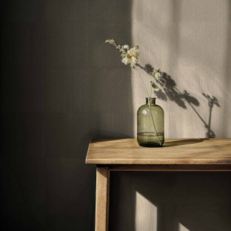 Tapet texturat elegant pe perete