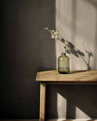 Tapet texturat elegant pe perete