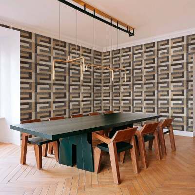 Tapet geometric argintiu într-o sufragerie modernă