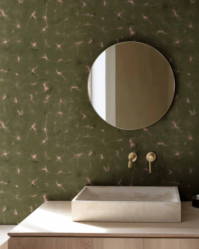 Tapet verde mușchi cu model abstract, ideal pentru design interior