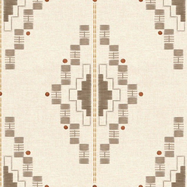 Tapet cu model geometric etnic in nuante de crem si maro, cu design inspirat din Anzi, aplicat pe un perete deasupra unei canapele cu perne.