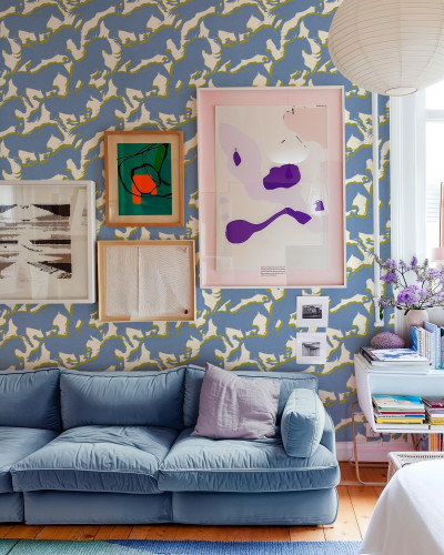 Tapet albastru cu design modern de cai, ideal pentru decorarea interioară