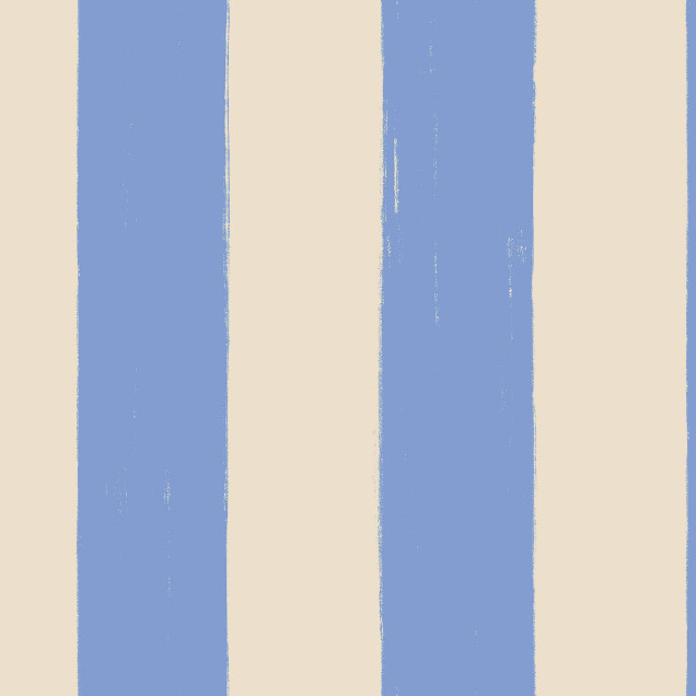 Tapet cu dungi albastre și bej într-o cameră de zi