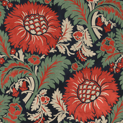 Tapet floral cu design elegant într-un dormitor