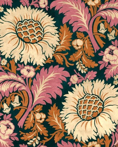 Tapet floral elegant în nuanțe de coral, ideal pentru dormitor