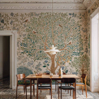 Tapet cu design arboreal într-o sufragerie elegantă