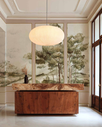 Tapet cu vedere spre Damaskus, nuanțe de piersică, design interior elegant