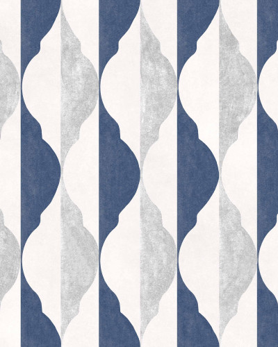 Tapet cu model geometric abstract in nuante de bej si gri inchis, aplicat pe peretele unui living modern.