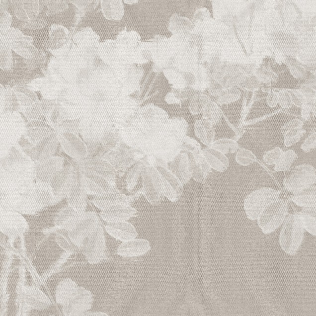 Tapet floral pastel într-o cameră amenajată modern